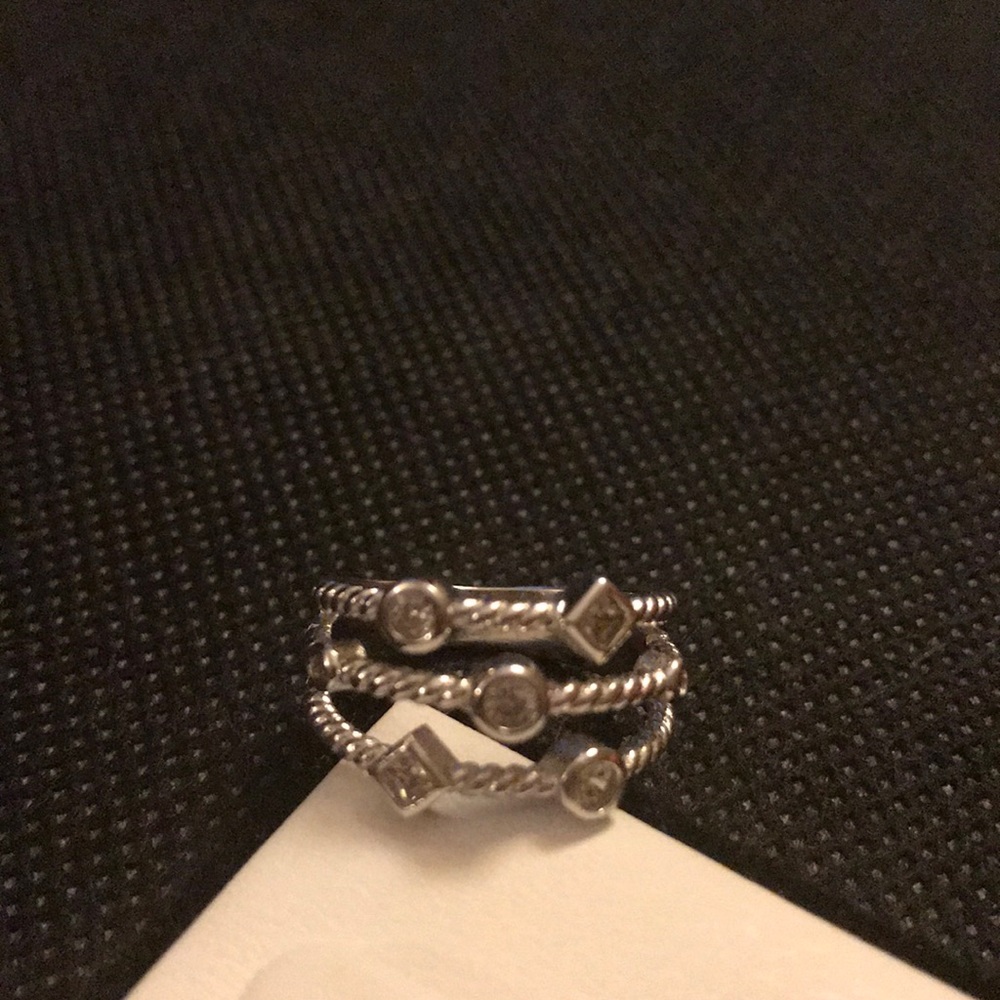 Flash Sale🔥Never used - 925 Silver Ring size 5